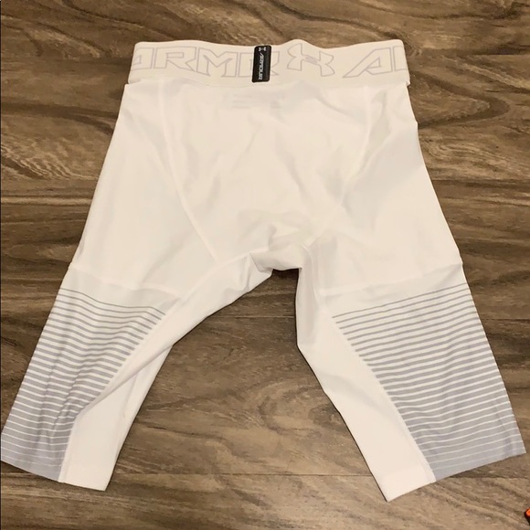 Under armour compression - Picture 2 of 4